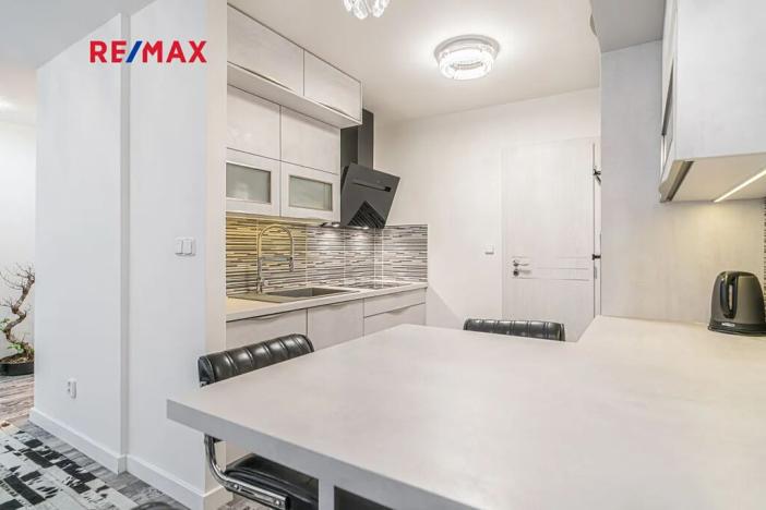 Pronájem bytu 3+kk, Praha - Dejvice, Banskobystrická, 75 m2