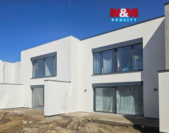 Prodej rodinného domu, Sezemice, 121 m2