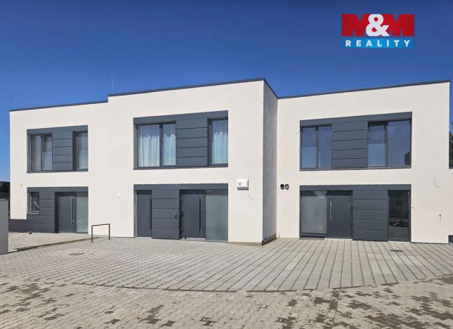 Prodej rodinného domu, Sezemice, 121 m2