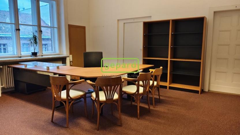 Pronájem kanceláře, Brno - Veveří, Moravské náměstí, 206 m2