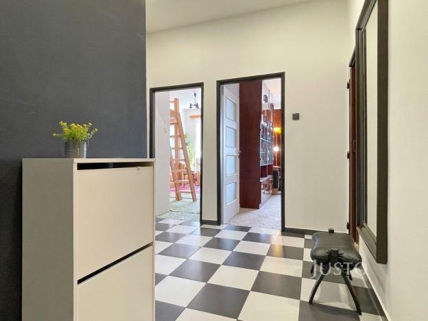 Prodej bytu 2+kk, Praha, 28. pluku, 64 m2