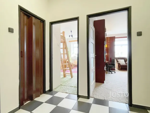 Prodej bytu 2+kk, Praha, 28. pluku, 64 m2