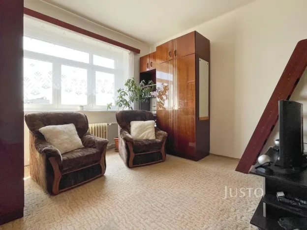 Prodej bytu 2+kk, Praha, 28. pluku, 64 m2