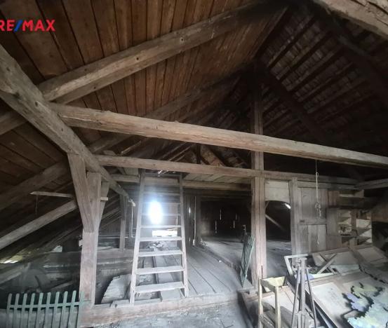 Prodej rodinného domu, Rohozná, 372 m2