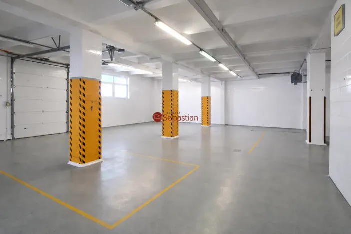 Pronájem výrobních prostor, Jičín - Valdické Předměstí, Dělnická, 1930 m2