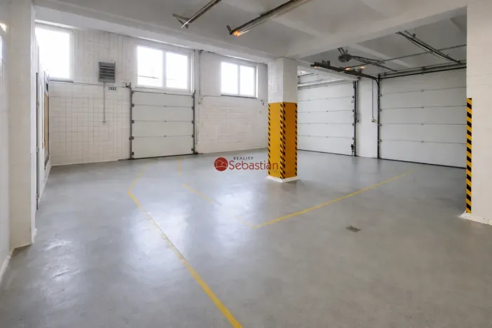 Pronájem výrobních prostor, Jičín - Valdické Předměstí, Dělnická, 1930 m2