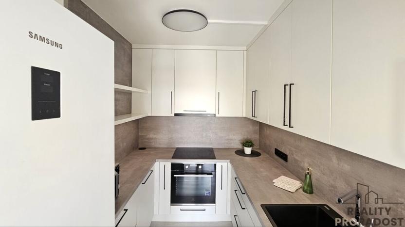Pronájem bytu 2+kk, Praha, Seydlerova, 48 m2