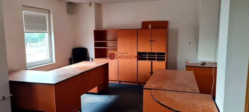 Pronájem výrobních prostor, Hradec Králové - Třebeš, V Mlejnku, 340 m2