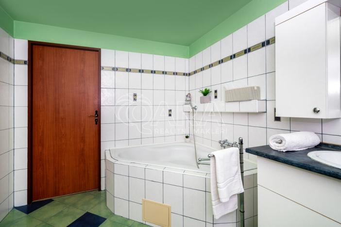 Prodej rodinného domu, Skorkov, 171 m2