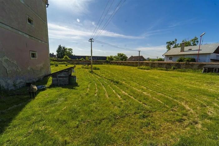 Prodej skladu, Pěčice, 3200 m2