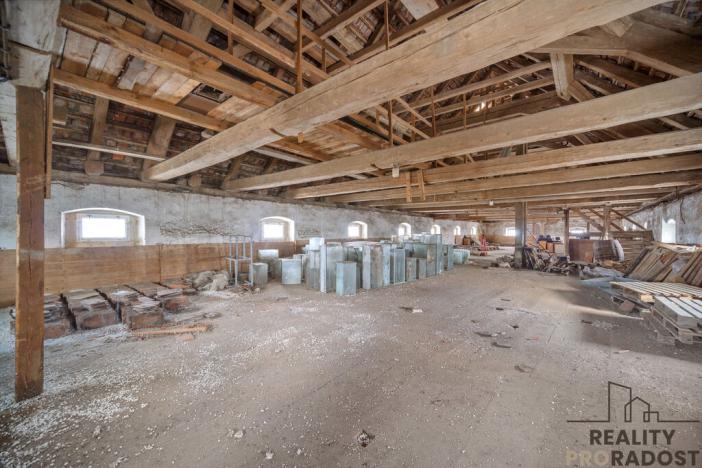 Prodej skladu, Rosice, 840 m2