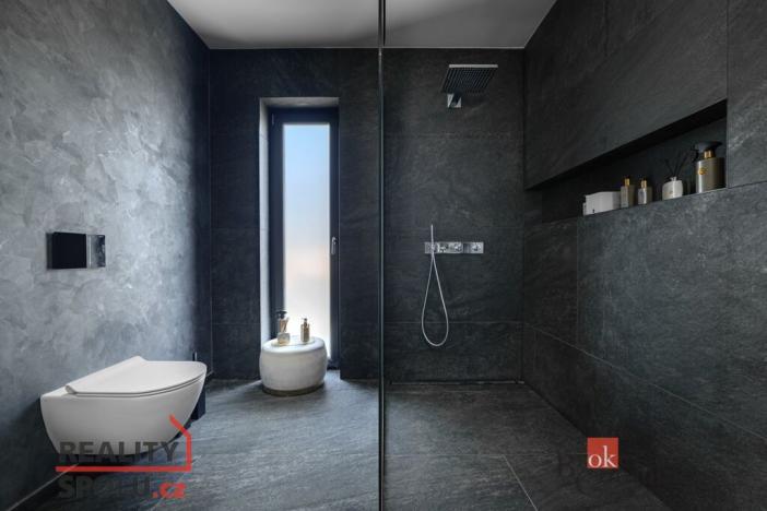 Prodej rodinného domu, Úherce, 268 m2