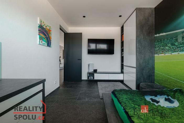 Prodej rodinného domu, Úherce, 268 m2