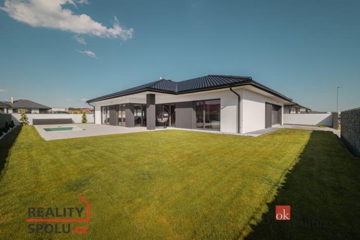 Prodej rodinného domu, Úherce, 268 m2