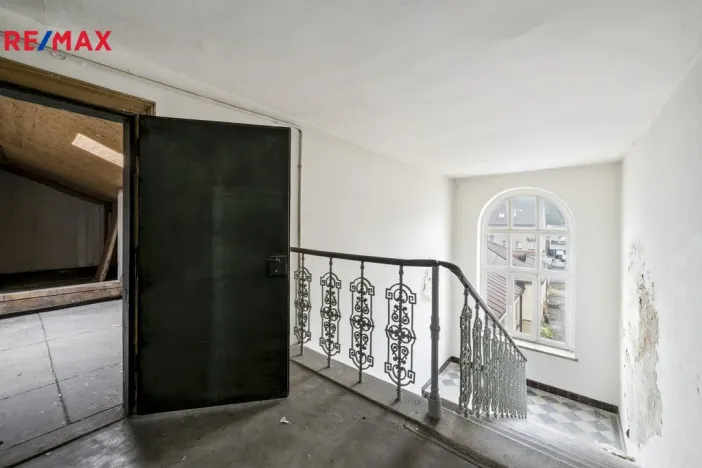 Prodej rodinného domu, Hronov, Čapkova, 400 m2