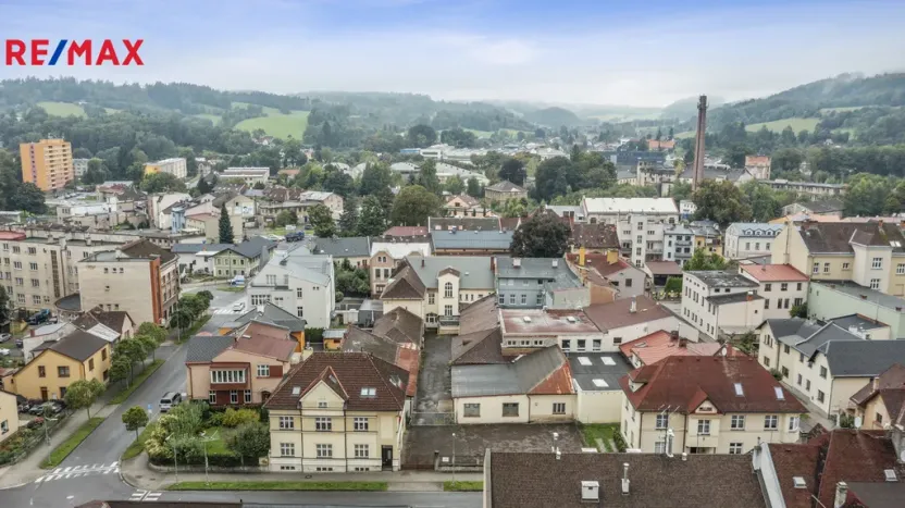 Prodej rodinného domu, Hronov, Čapkova, 400 m2