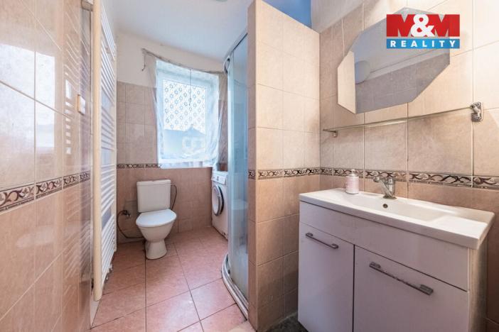 Prodej rodinného domu, Tři Dvory, 250 m2