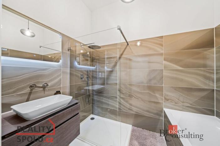 Prodej bytu 3+kk, Plzeň - Jižní Předměstí, Koperníkova, 102 m2