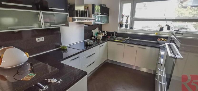 Prodej rodinného domu, Praha - Újezd nad Lesy, Lutínská, 184 m2