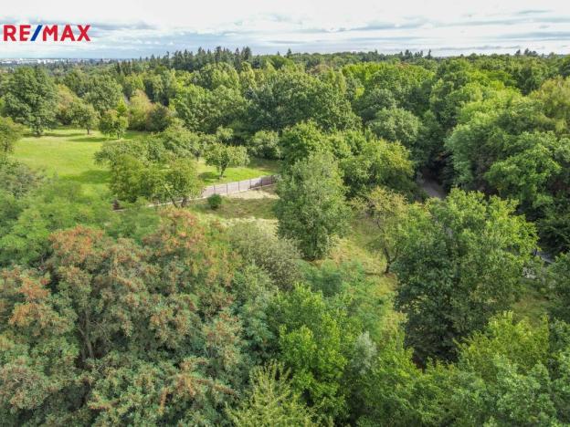 Prodej pozemku, Průhonice, 4951 m2