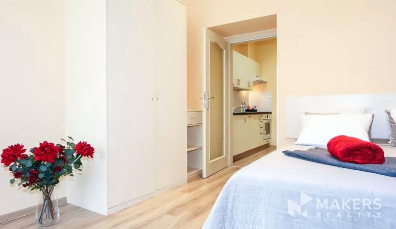 Pronájem bytu 1+1, Praha - Vinohrady, Máchova, 40 m2