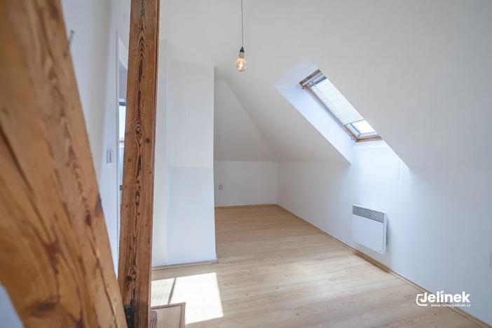 Prodej bytu 4+1, Polička, 1. máje, 94 m2