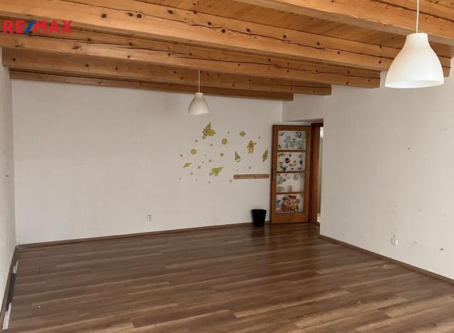 Prodej rodinného domu, Krahulov, 418 m2