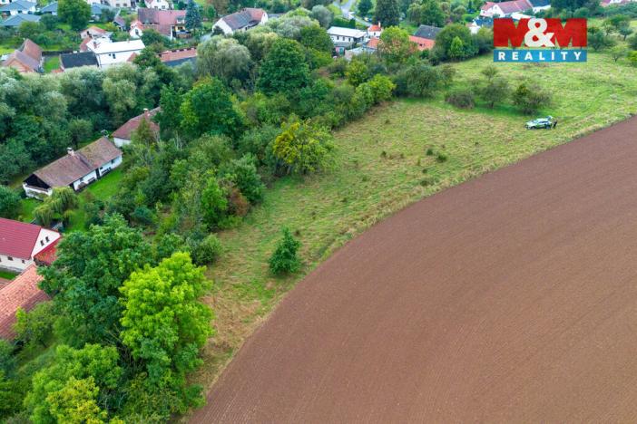 Prodej pole, Žleby - Zehuby, 700 m2