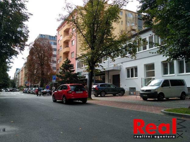 Pronájem kanceláře, Brno - Veveří, Bayerova, 16 m2