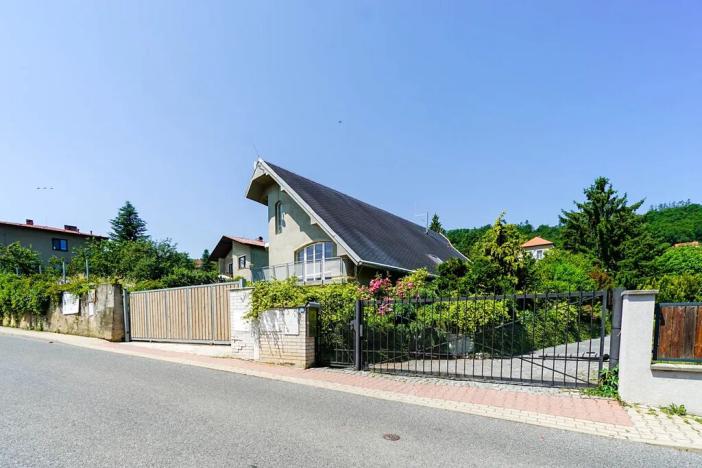 Prodej rodinného domu, Praha - Radotín, Na Viničkách, 200 m2