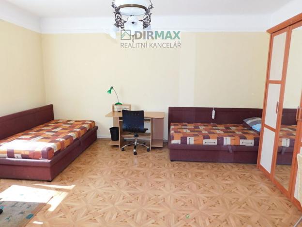 Pronájem atypického bytu, Plzeň, Ořechová, 24 m2