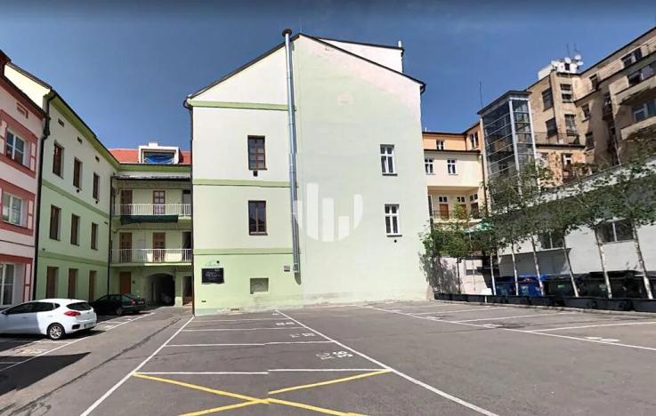 Pronájem kanceláře, Praha - Smíchov, Zubatého, 235 m2