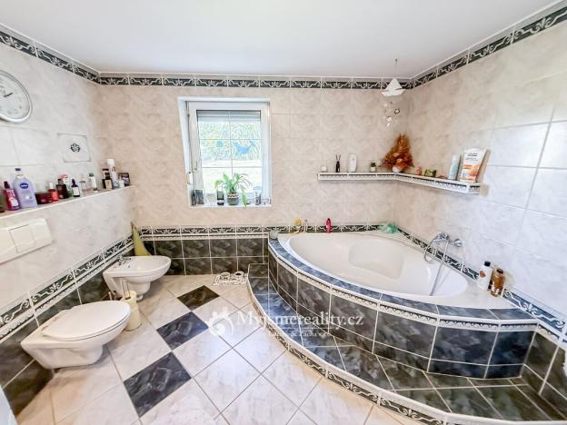 Prodej rodinného domu, Znojmo - Přímětice, Lipová, 161 m2