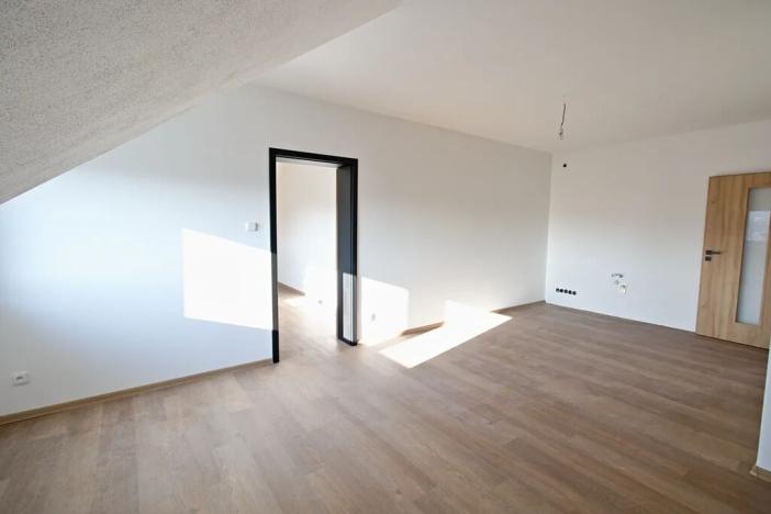 Prodej bytu 2+kk, Domažlice, Tovární, 56 m2