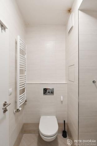 Prodej bytu 1+kk, Praha - Letňany, Hlučkova, 32 m2