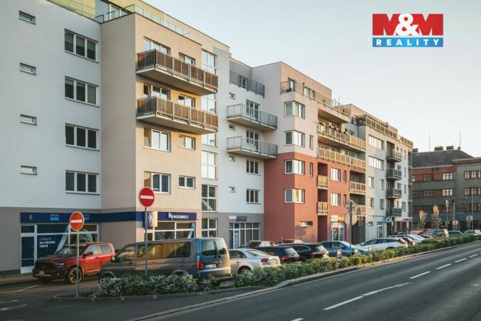 Pronájem bytu 2+1, Pardubice - Zelené Předměstí, Pichlova, 53 m2