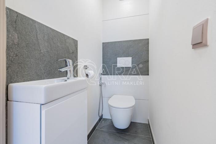 Prodej bytu 2+kk, Praha - Chodov, Brandlova, 44 m2