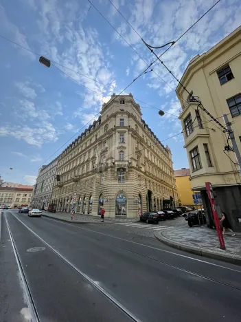 Pronájem garáže, Praha - Nové Město, Lazarská, 10 m2