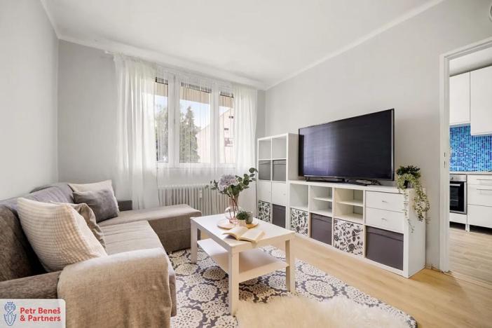 Prodej bytu 3+1, Lubenec, Pražská, 69 m2