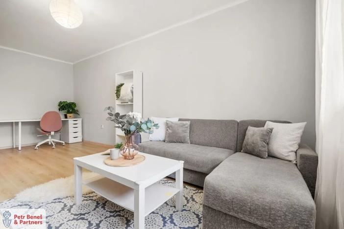 Prodej bytu 3+1, Lubenec, Pražská, 69 m2