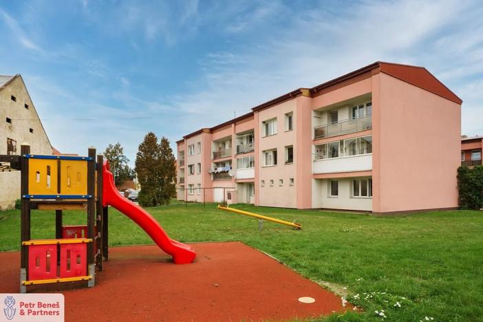 Prodej bytu 3+1, Lubenec, Pražská, 69 m2