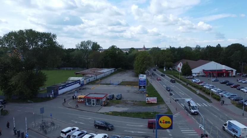 Prodej komerčního pozemku, Břeclav, třída 1. máje, 3300 m2