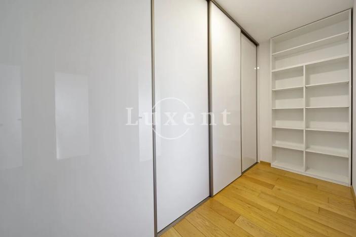 Pronájem bytu 4+kk, Plzeň, Šafaříkovy sady, 195 m2