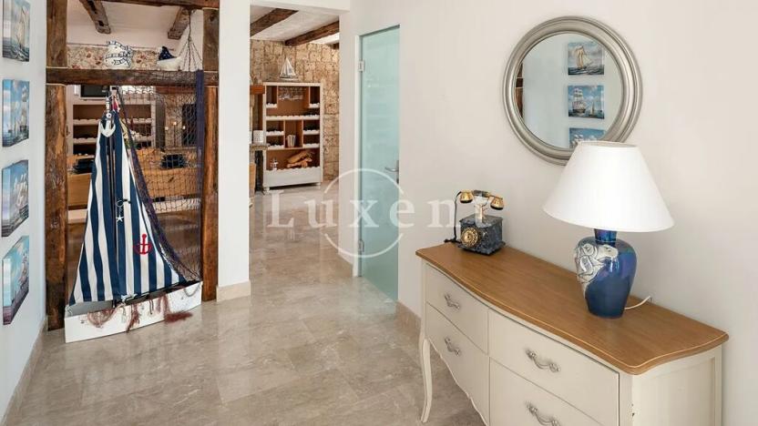 Prodej vily, Omiš, Chorvatsko, 253 m2