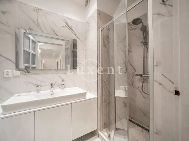 Pronájem bytu 6+kk a větší, Praha - Nové Město, Rašínovo nábřeží, 200 m2