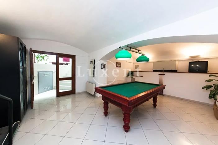 Pronájem bytu 6+kk a větší, Praha - Nové Město, Rašínovo nábřeží, 200 m2