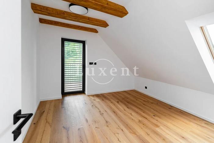 Prodej chalupy, Malšín, 320 m2