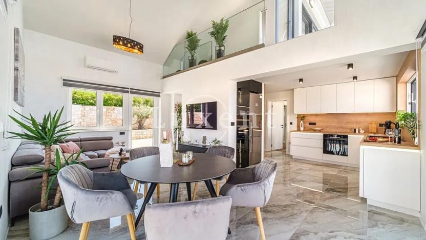 Prodej vily, Bol, Chorvatsko, 96 m2