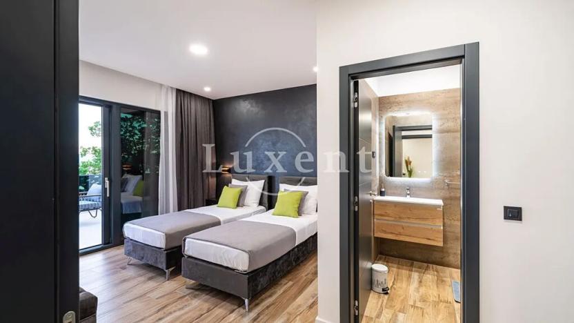 Prodej vily, Zadar, Chorvatsko, 256 m2