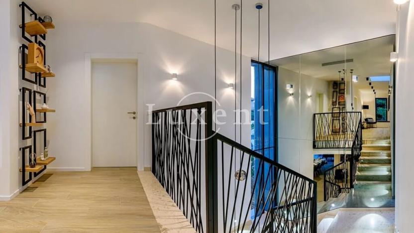 Prodej vily, Trogir, Chorvatsko, 370 m2